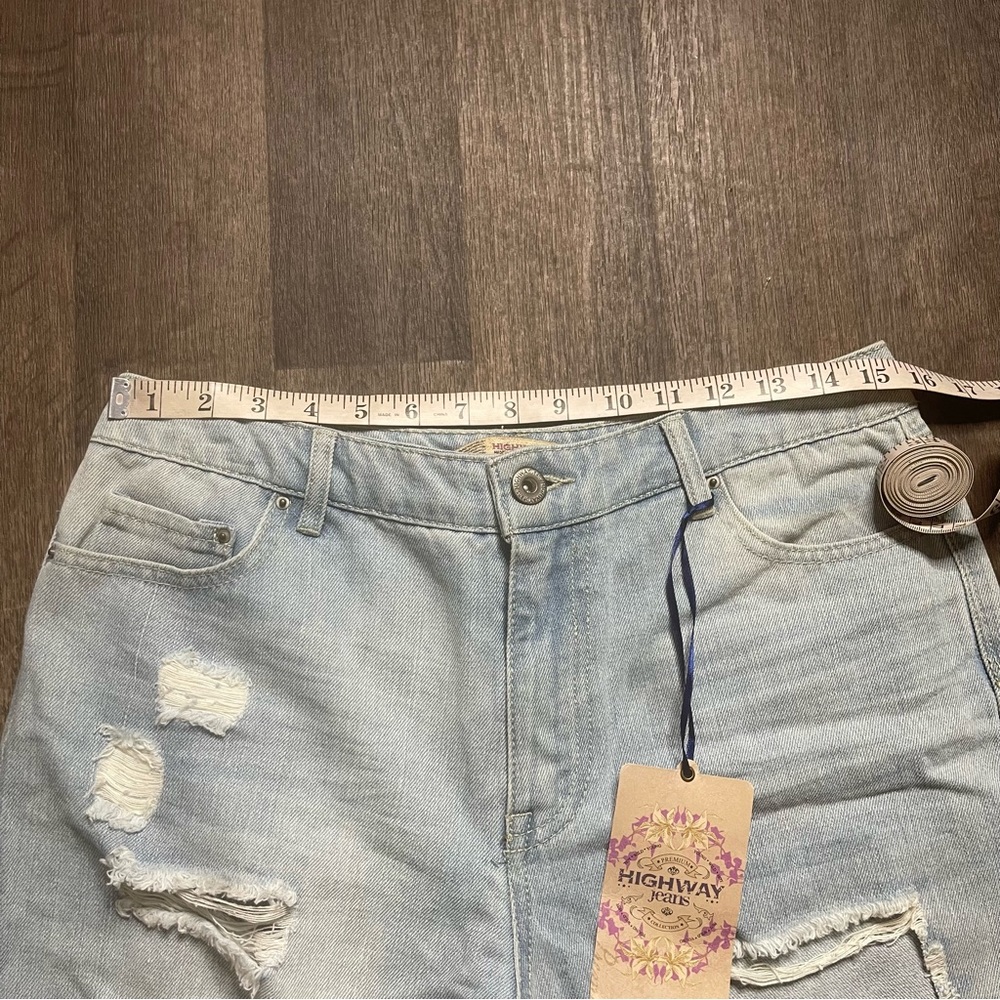 Highway Jeans Light Blue Boyfriend Cut Distressed Jeans Size 9 - Picture 9 of 10